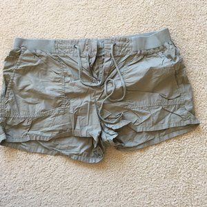 Lou & Gray Shorts-Olive Gray L